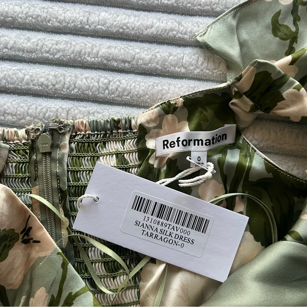 Reformation Sianna Silk Dress in Tarragon - Picture 11 of 13
